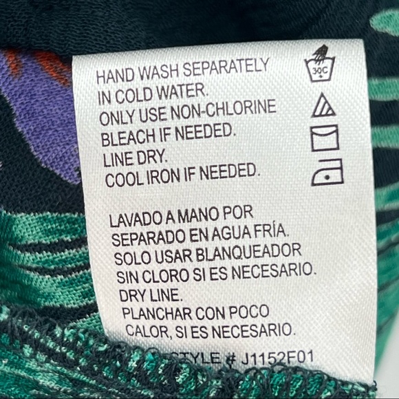 Patrons of Peace Tropical Sleeveless Top with Ruffle Bottom - Picture 9 of 11